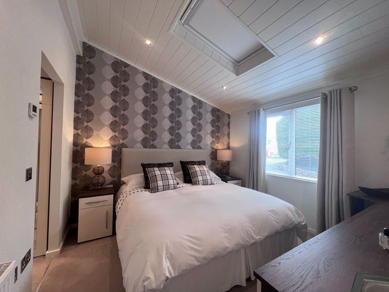 Master bedroom- click for photo gallery